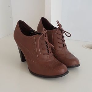 Cute Oxford Pumps!!